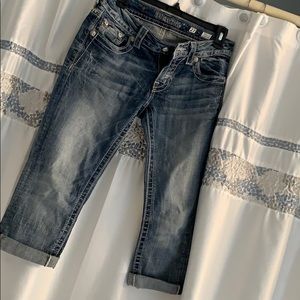 Cuffed Capri Miss Me